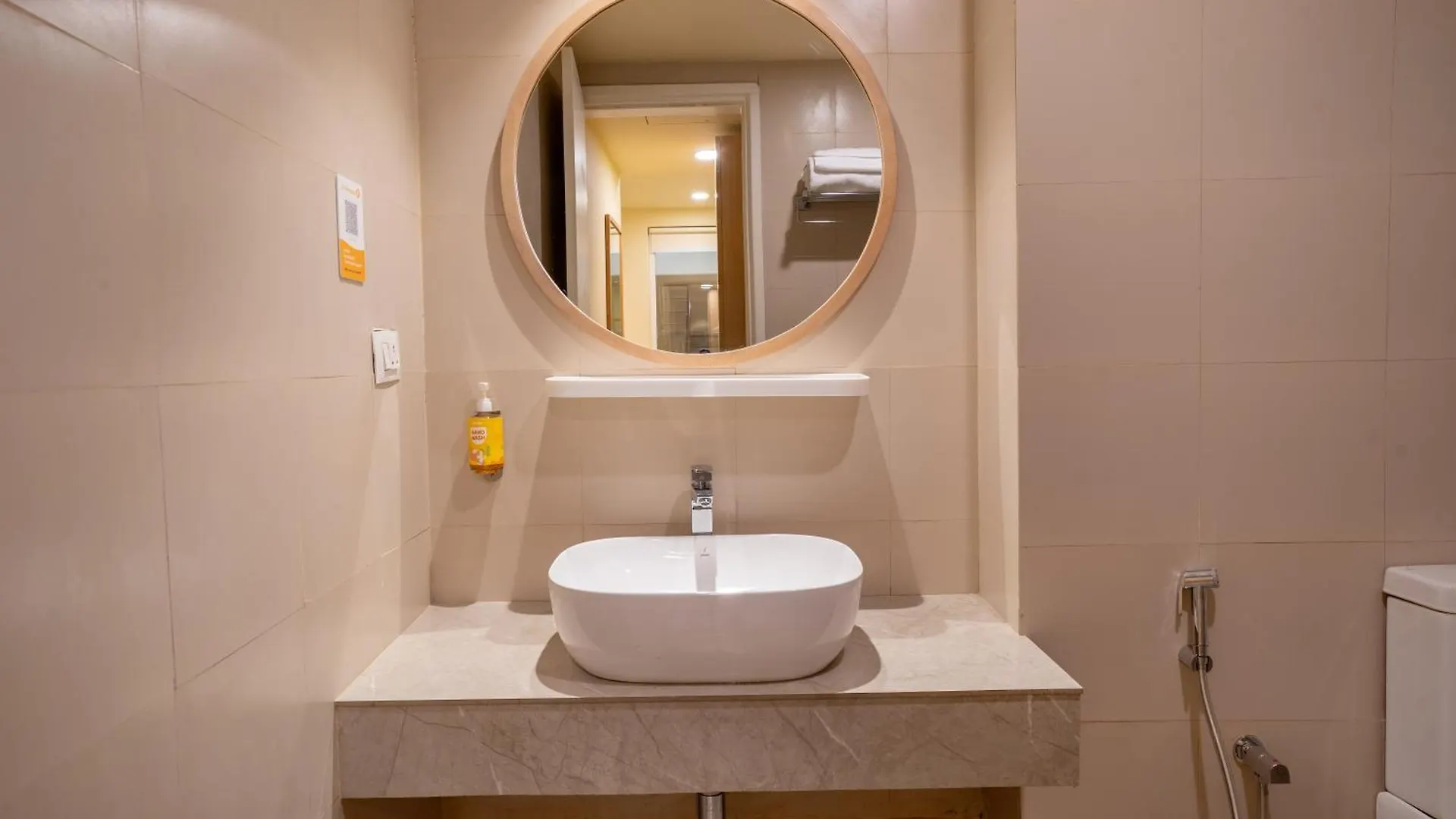 Bloom Hotel - Medicity Gurugram, Near Medanta Hospital Gurgaon